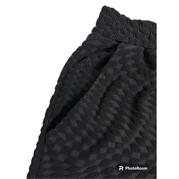 NWT Good American Terry Jacquard Woven Casual Shorts Sz 7 4XL Black Textured - Picture 6 of 9